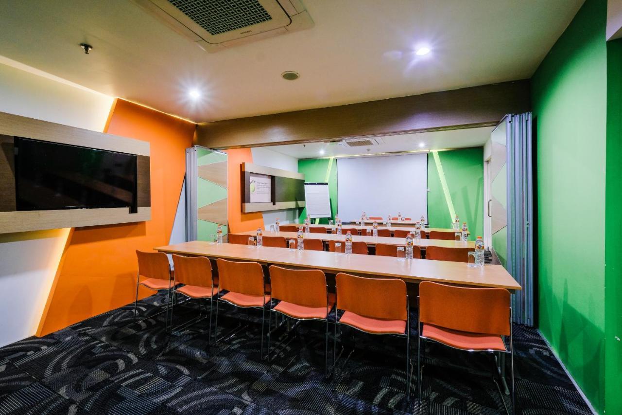 Cordia Hotel Makassar Airport Mandai Exterior foto
